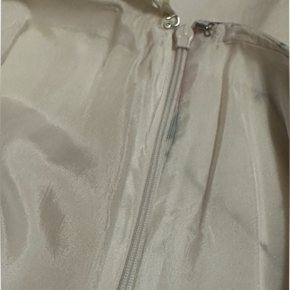 Cache White Floral Bead Shell Embellished Skirt Size 4 Small Stain - Picture 10 of 10